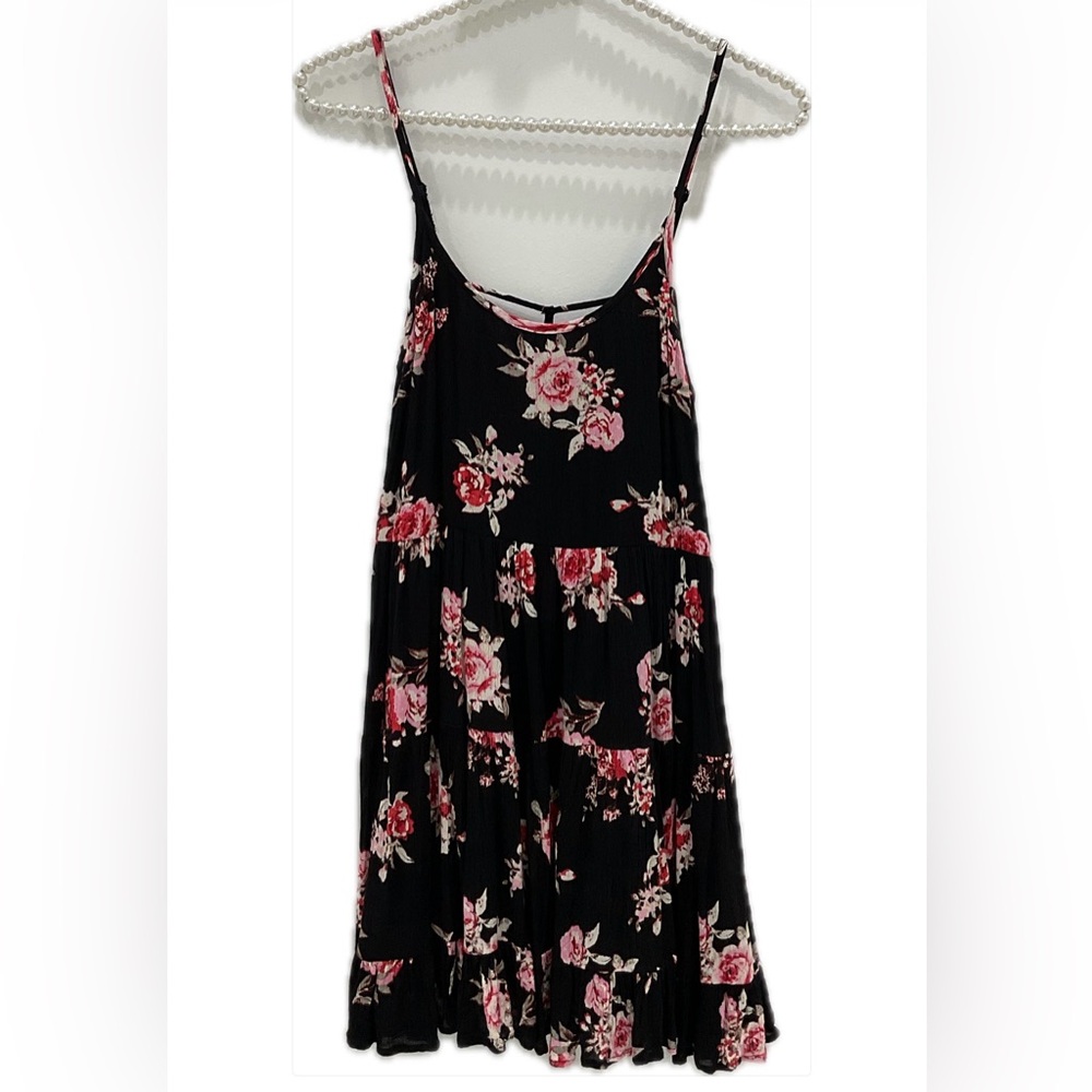 🔴Chelsea & Violet Black Pink Floral Dress 🔴
